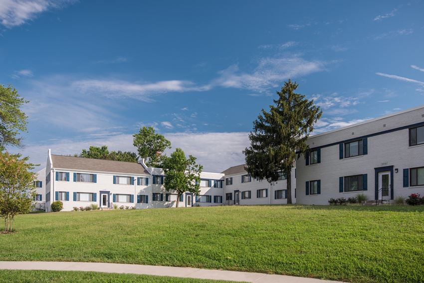 Residences At Silver Hill Apartments, 3501 Terrace Dr, SuitlandSilver